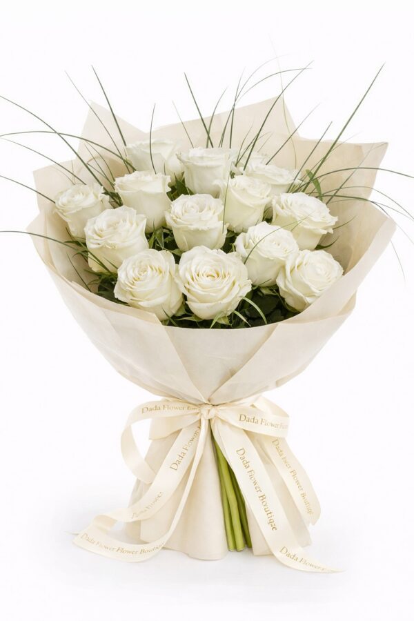 buchet trandafiri albi